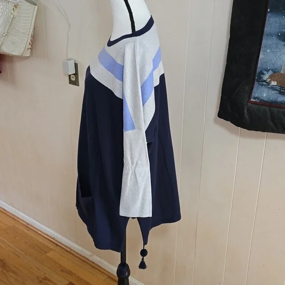 XL Lilly Pulitzer sweater EUC - Picture 2 of 8